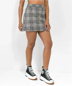 Empyre Cyndi Cream Plaid Chain Skirt